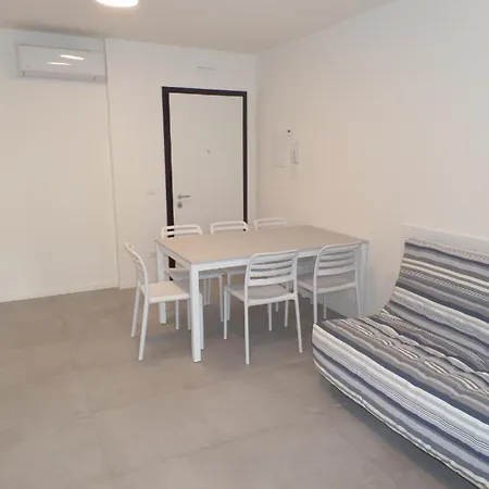 Ferienwohnung Fuer 6 Personen Ca 45 Qm In Bibione, Adriakueste Italien Und Umgebung - B62957 *
